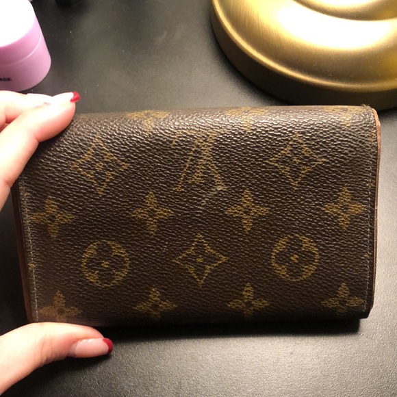 LV wallet - Picture 2 of 4